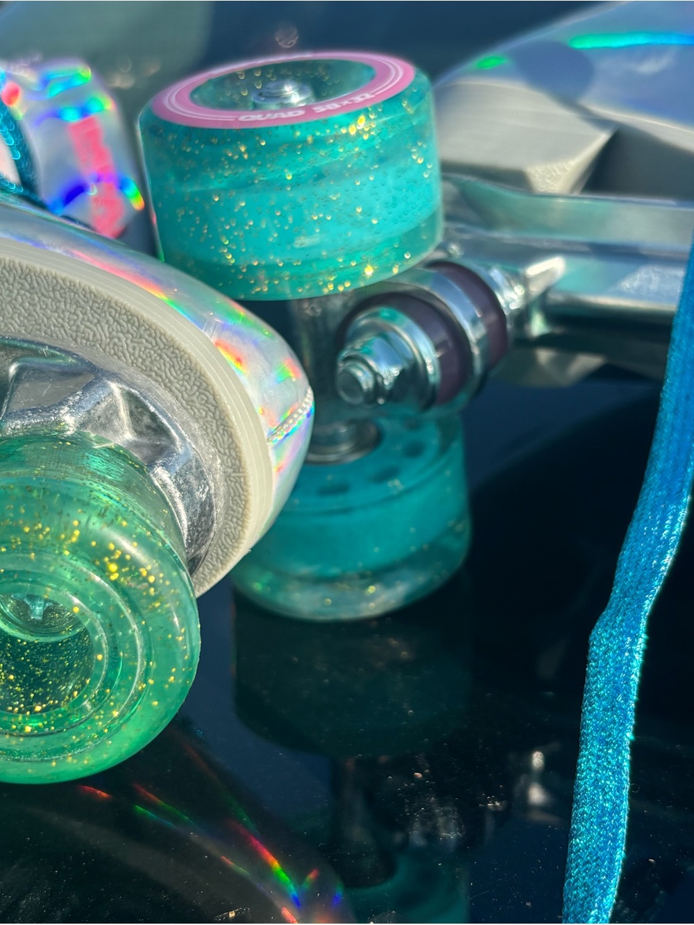 Impala Holographic Roller Skates for Women — Purple & Teal Size 6 - Picture 7 of 10